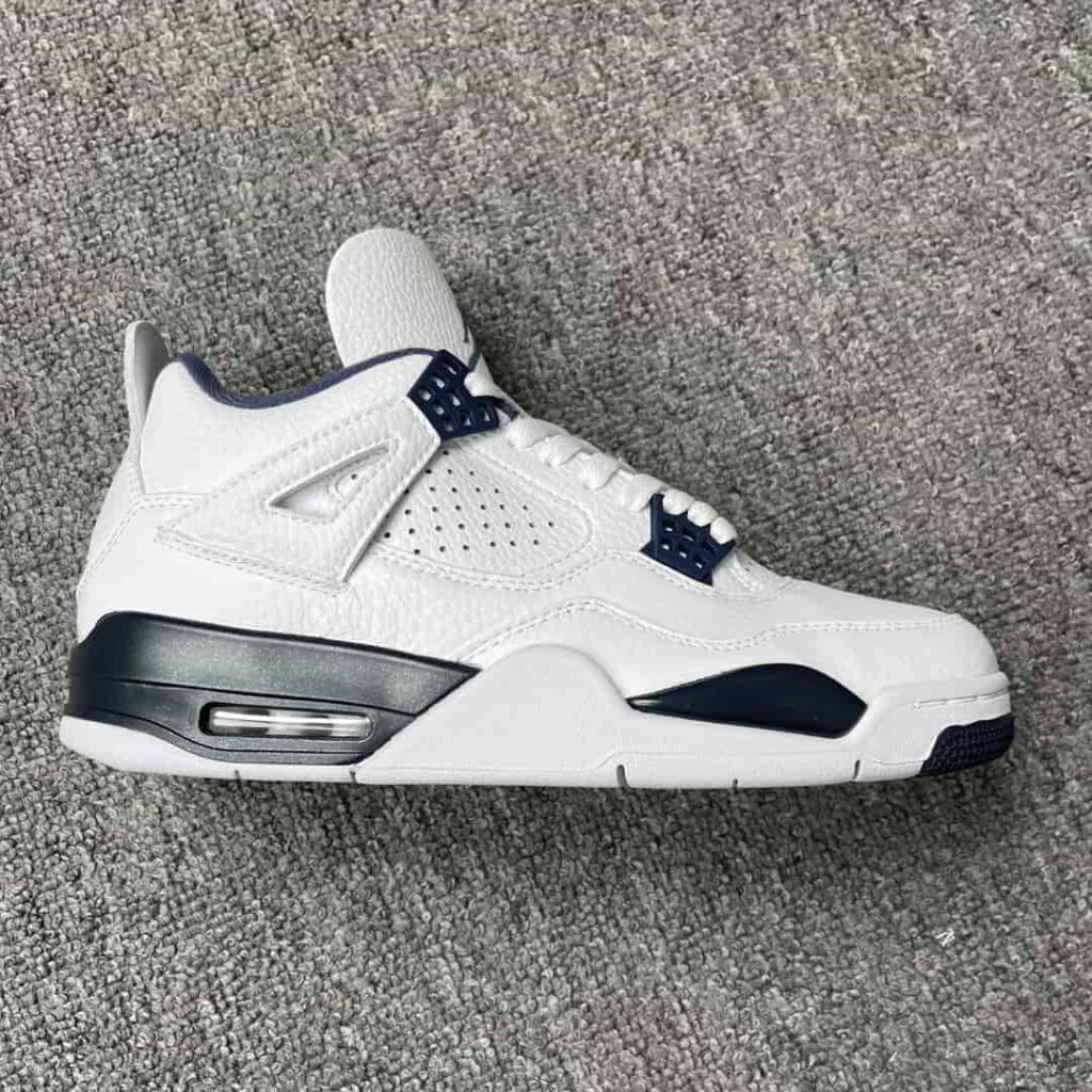 Air Jordan 4 Columbia White