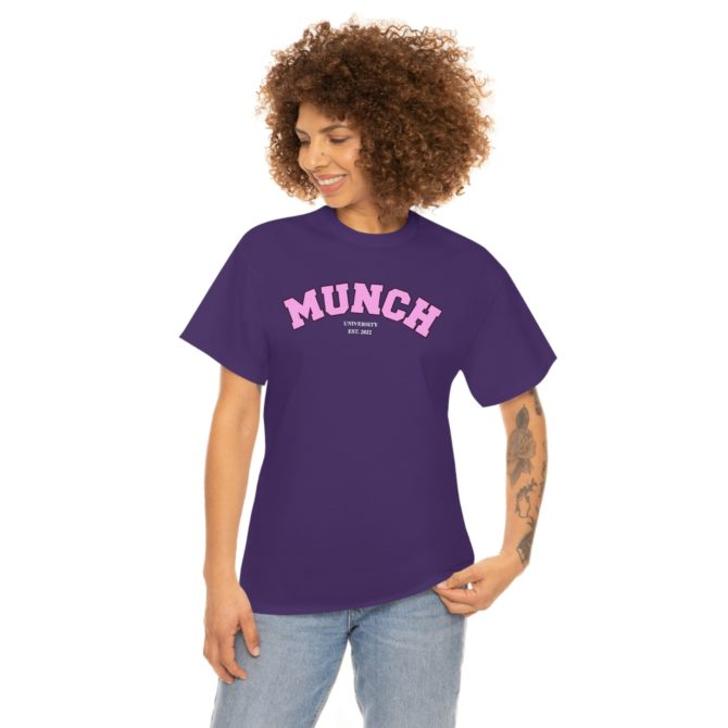 Munch U University Est. 2022 T-Shirt – Funny Ice Spice Meme Tee, Y2K Celebrity-Inspired Gift